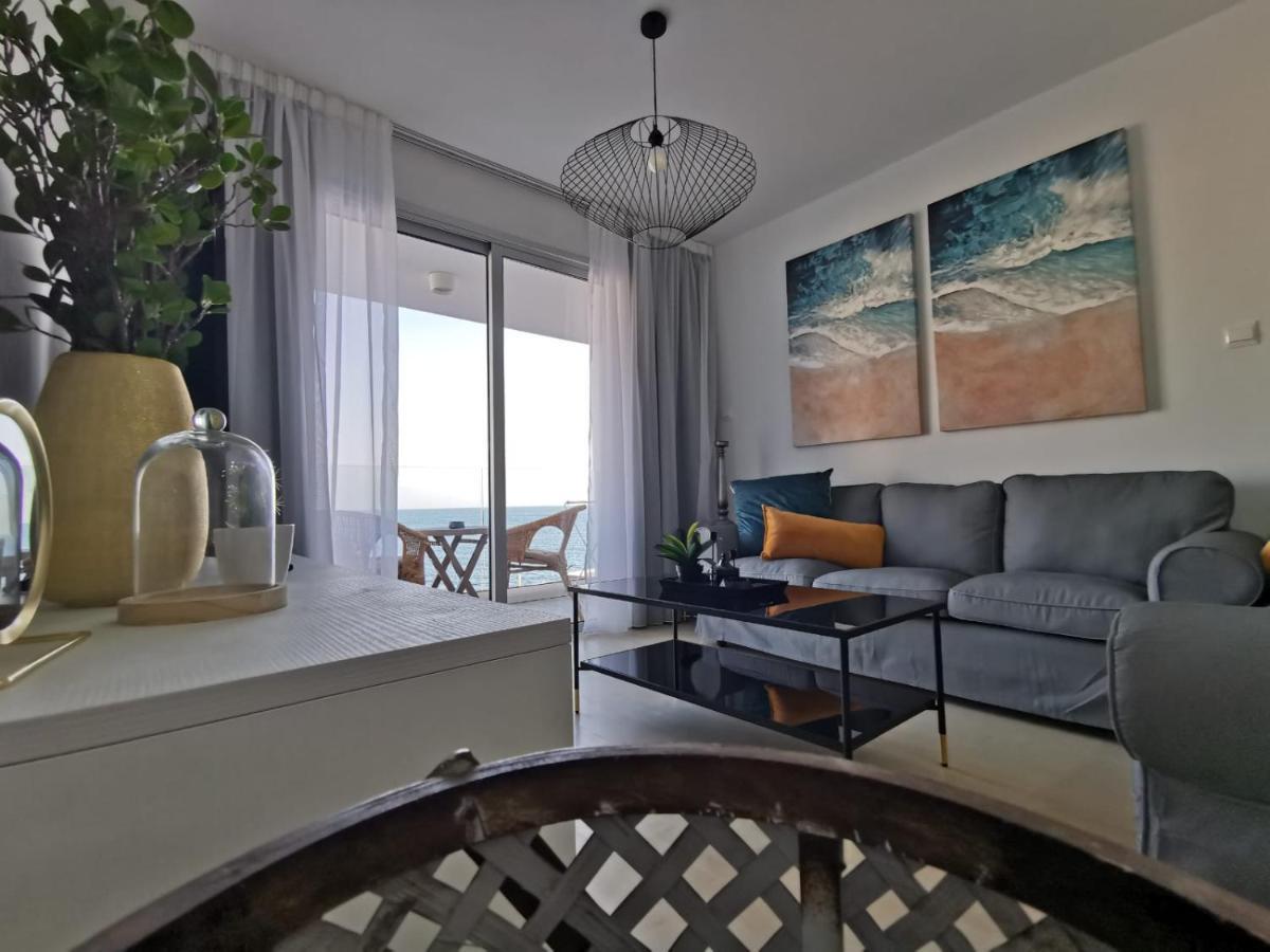Cosea Living: Seaside Two Bedroom Flat In Harbour 106 Paphos Exterior foto