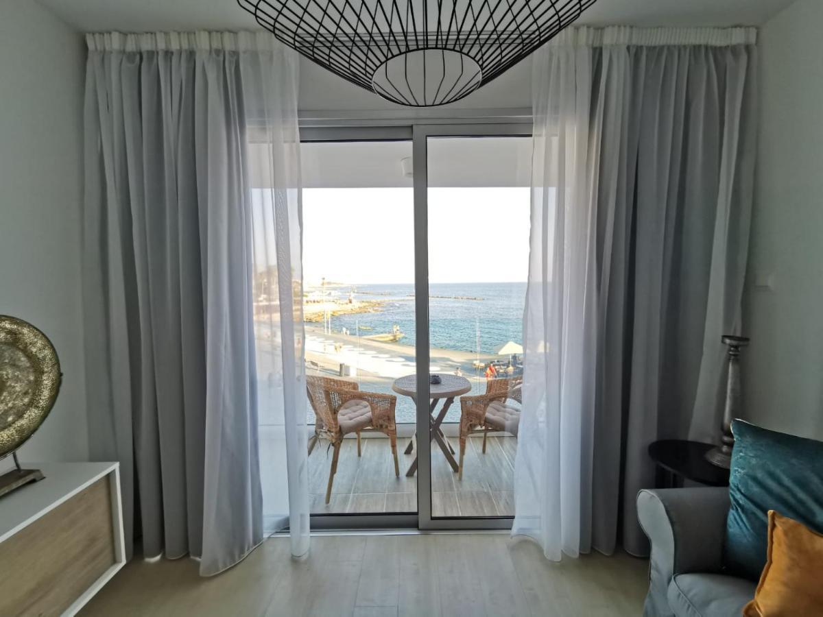 Cosea Living: Seaside Two Bedroom Flat In Harbour 106 Paphos Exterior foto